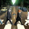 Art Puzzle - Tabby Road - 1000 piece jigsaw puzzle Fashion