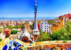 Bluebird Puzzle - Park Güell, Barcelona - 1000 piece jigsaw puzzle Online