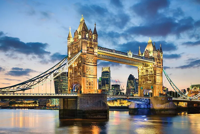 Cheatwell Games - Tower Bridge - World's Smallest 1000 Piece Puzzle Online