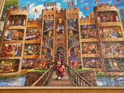 Gibsons - Castle Cutaway - 1000 Piece Jigsaw Puzzle Hot
