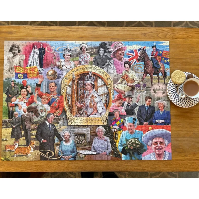 Gibsons - Queen Elizabeth II Commemorative Puzzle - 1000 Piece Jigsaw Puzzle Sale